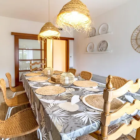 Ca La Iaia Casa Con Piscina Y Jardin Girona