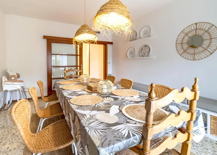 Ca La Iaia - Casa Con Piscina Y Jardin Girona